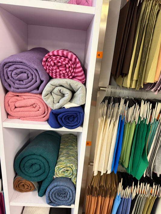 O novo essencial: como construir um guarda-roupa com menos, mas melhor