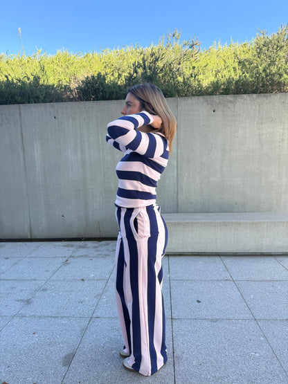 Calça Flare de Risca